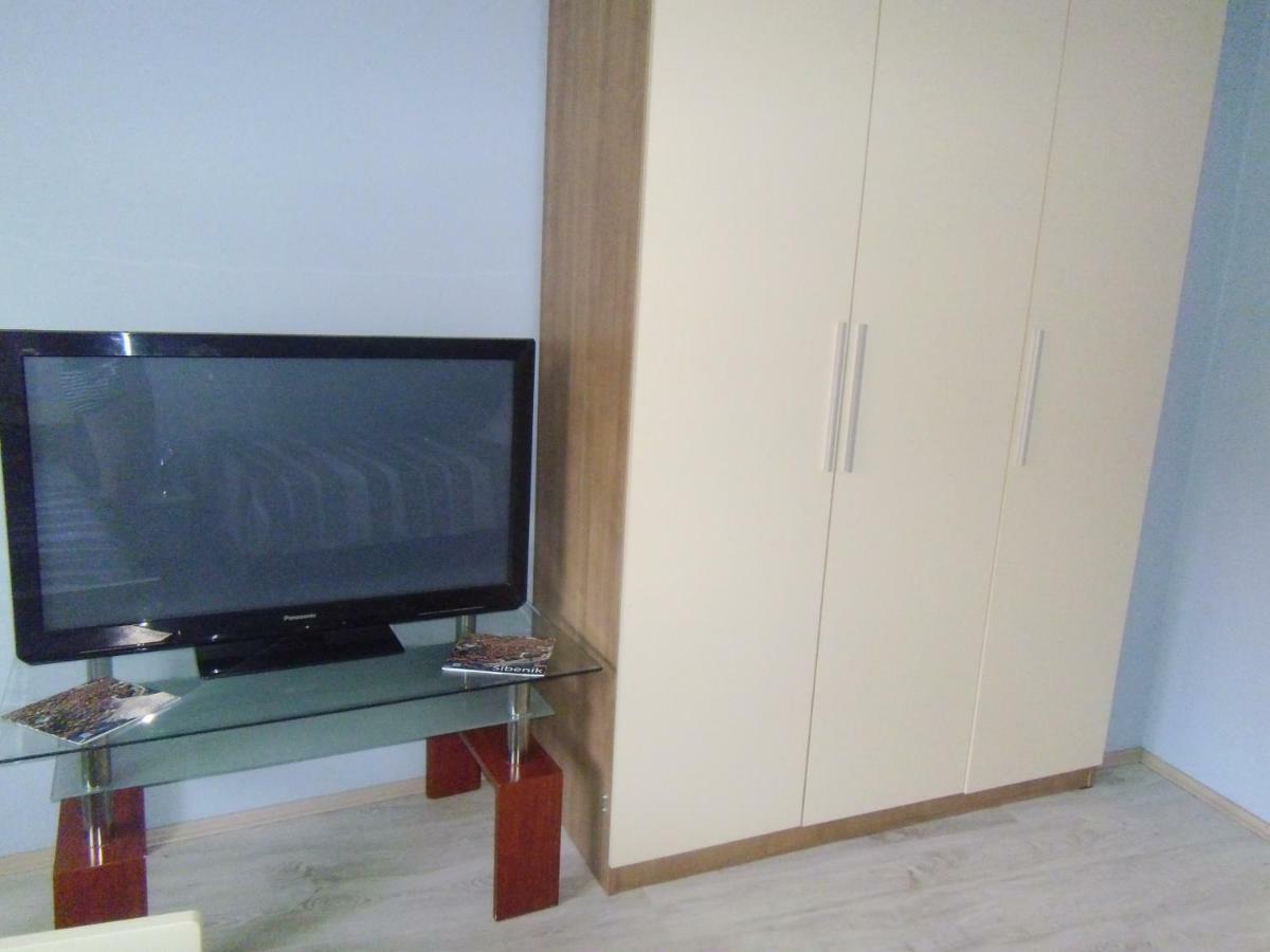 Апартаменты Apartman Sara Шибеник Экстерьер фото